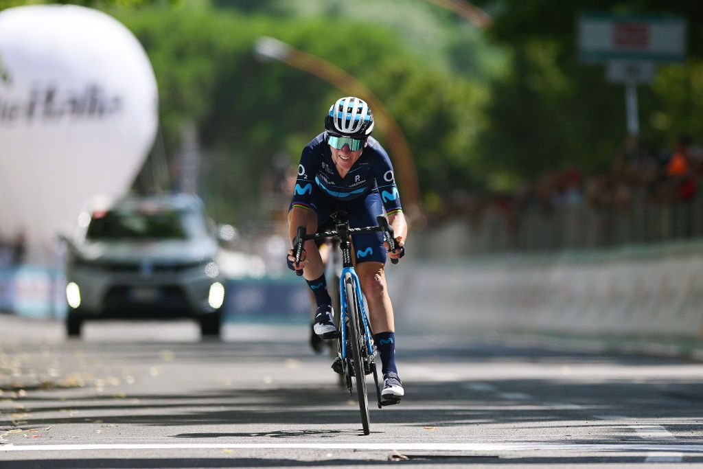 Annemiek van Vleuten wins a savage day at the Giro Donne