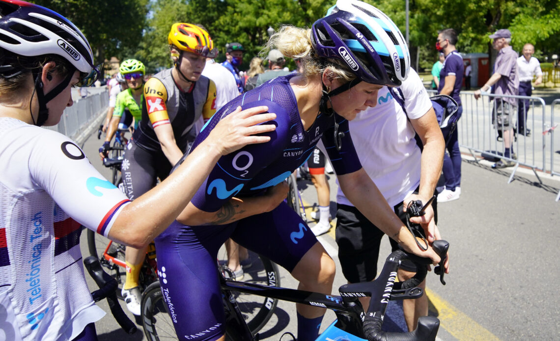 Crash under flamme rouge mars Giro d’Italia Donne sprint finish