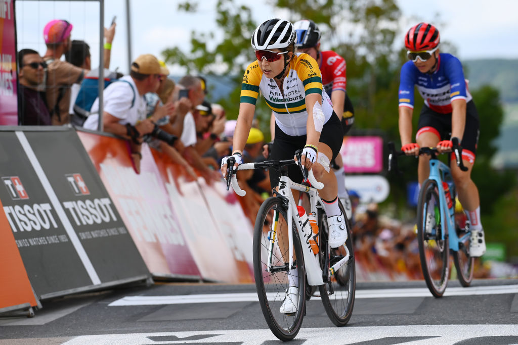 FDJ boss calls for Frain's removal from Tour de France Femmes after Cavalli crash