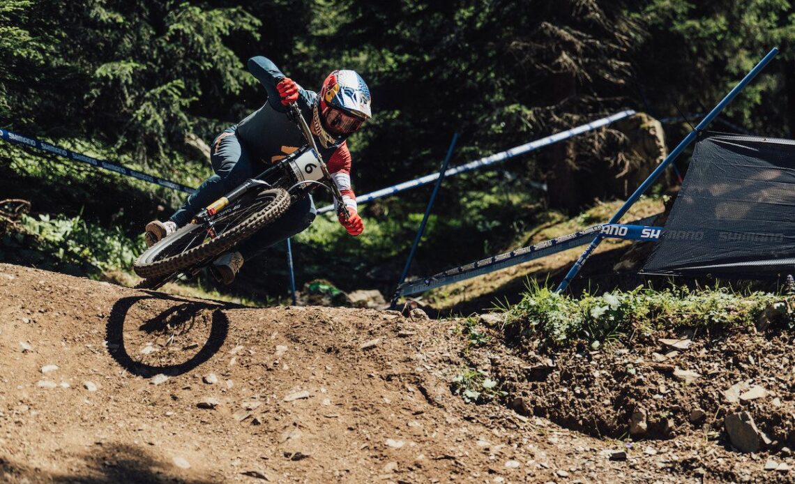 Finn Iles pilots secret Specialized to World Cup podium in Lenzerheide