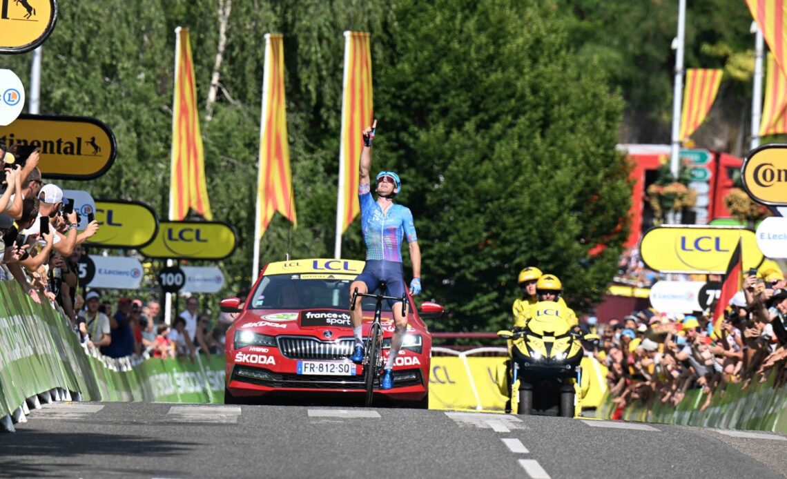 For ten years, Hugo Houle promised he'd win a TdF stage for his brother