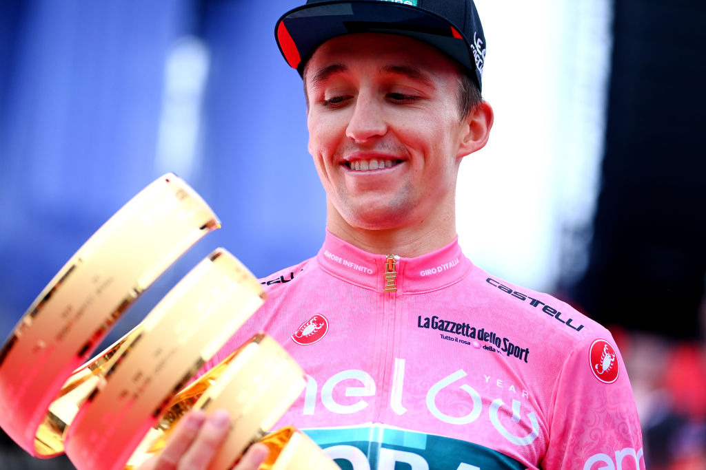 Giro d'Italia winner Hindley confirmed for Vuelta a España by team