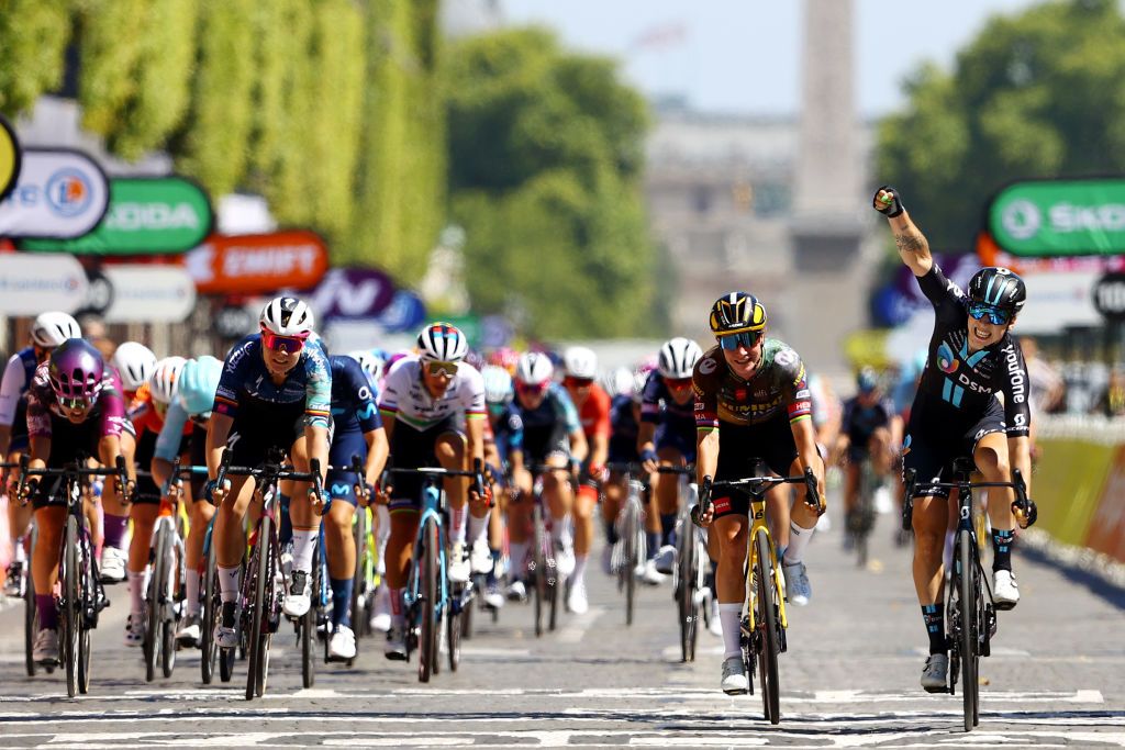 Lorena Wiebes takes historic stage victory and Tour de France Femmes yellow