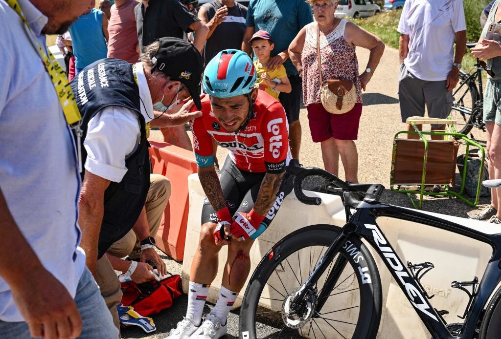 More bad luck for Caleb Ewan in crash at the Tour de France