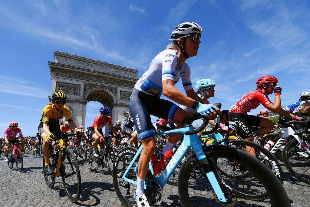 Should there be a time trial in the Tour de France Femmes?