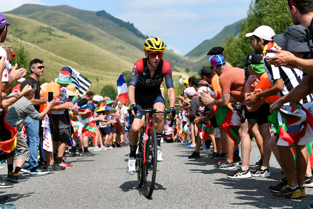 Sick Yates battles through Tour de France mountains in aid of Thomas