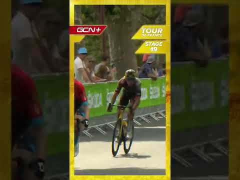Thrilling Finish To Tour De France Stage 19! #shorts