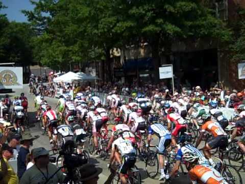 USA Cycling Pro Champs: Road race start