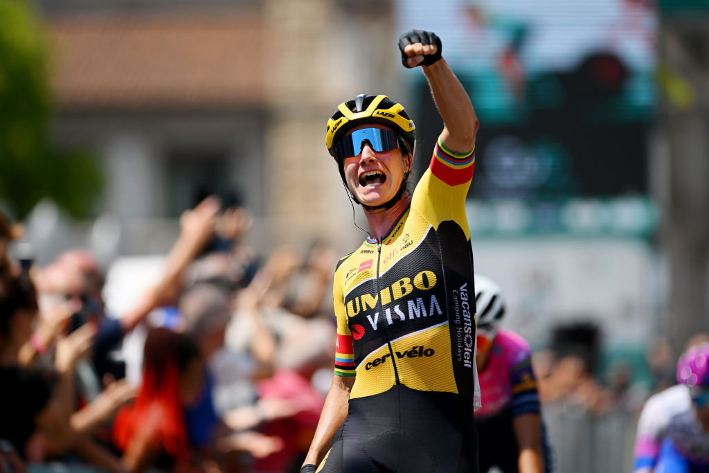 Vos prevails in Provins on Tour de France Femmes stage 2