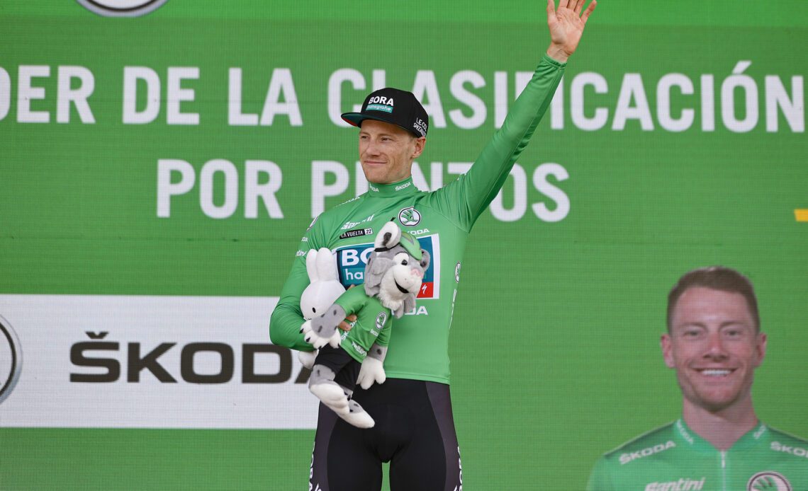Bennett turns attention to green jersey after second stage win at Vuelta a España
