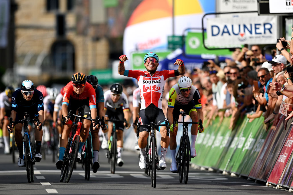 Caleb Ewan wins stage 1 bunch sprint at Deutschland Tour