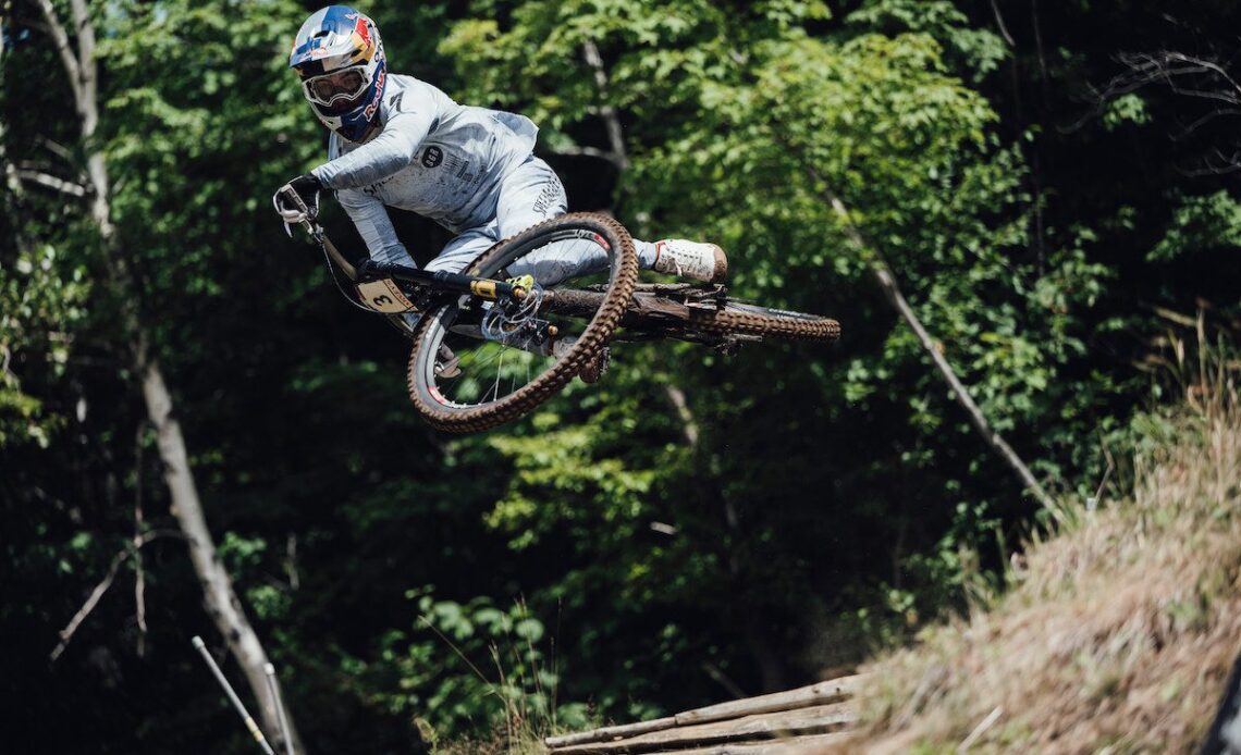 Finn Iles wild winning run at Mont-Sainte-Anne World Cup