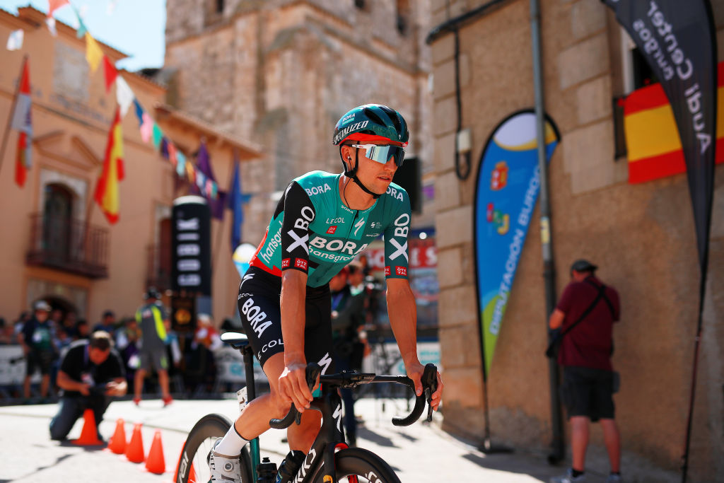 Jai Hindley: Road decides leader in Vuelta a Espana team with 'no crazy egos'