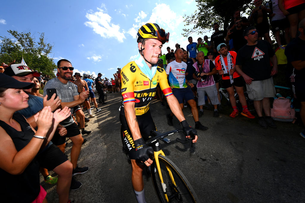 Primoz Roglic fights alone to limit damage at Vuelta a España