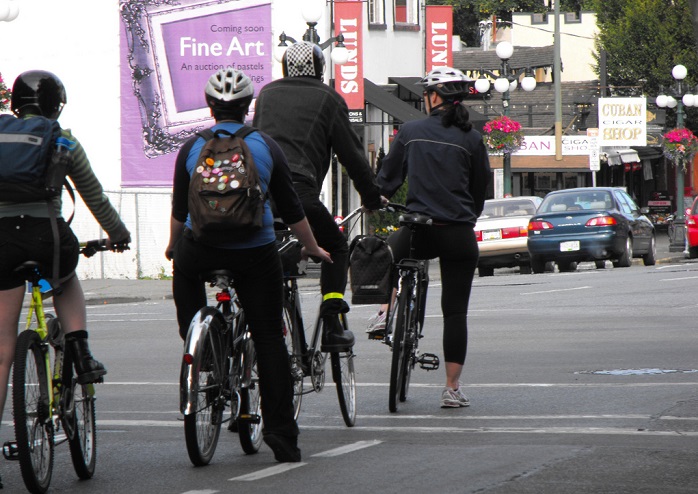 This is the absolute worst thing you can do to another cyclist at a stoplight