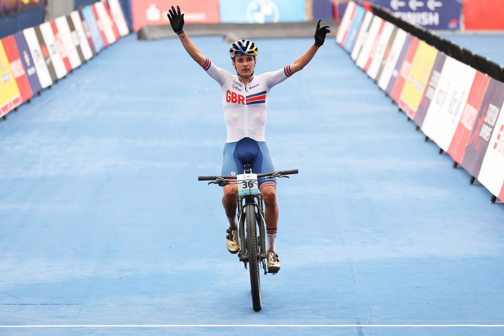Tom Pidcock puts on a show to take mountain bike gold at European Championships