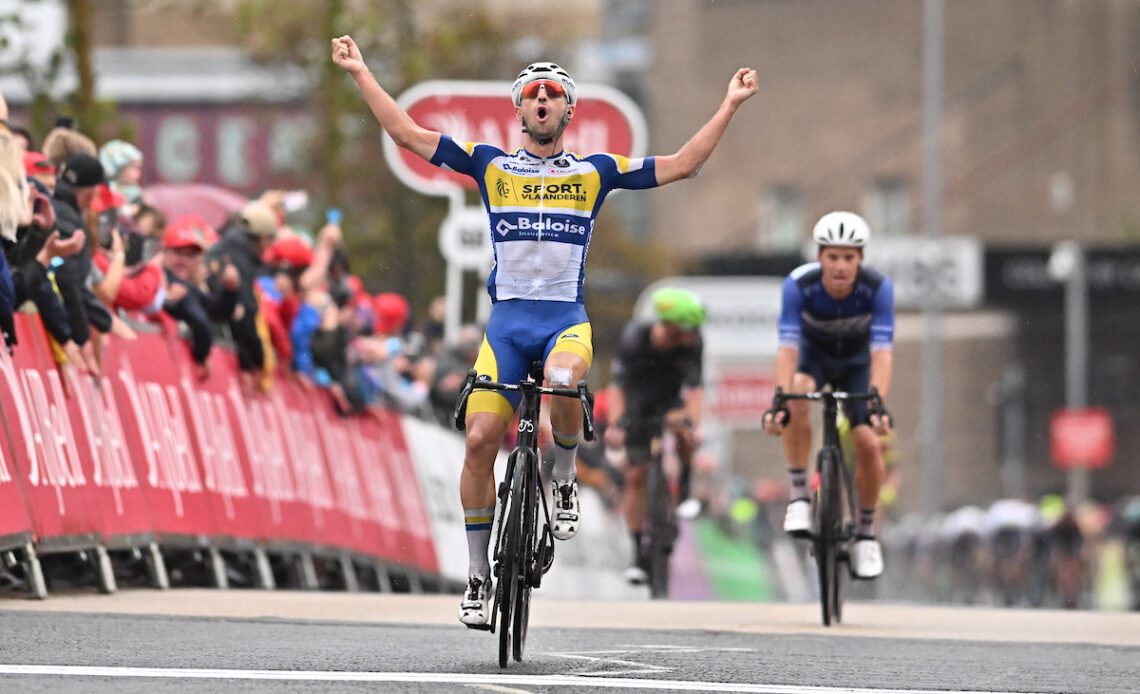 Ben Perry takes Tour of Britain lead as commissaires change stage 3 result