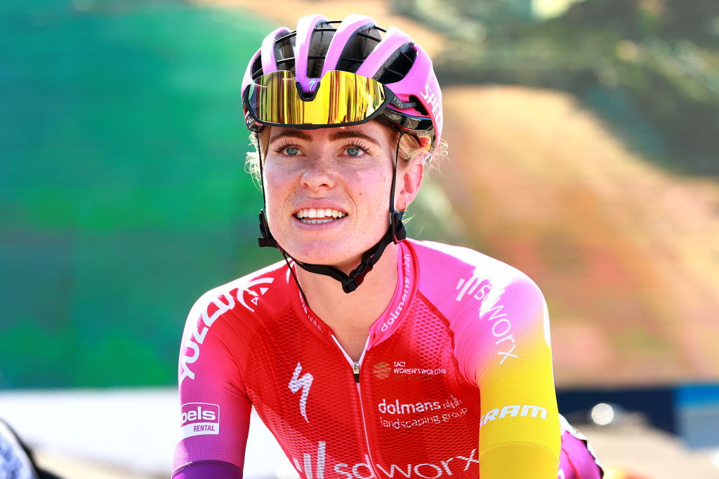 COVID-19 keeps Dutch rider Demi Vollering from Road Worlds start