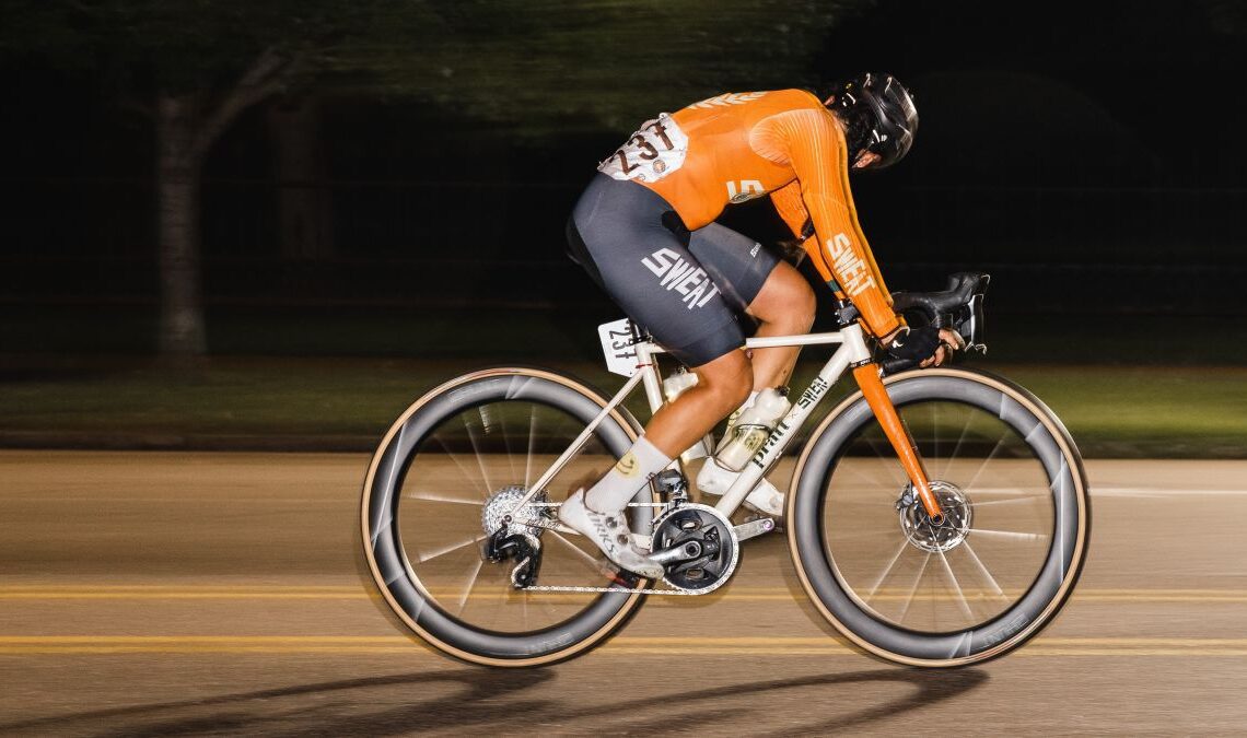 Hunt adds carbon spokes to its proven Limitless rims