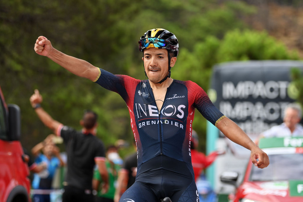 Richard Carapaz attacks from breakaway to win stage 12 at Vuelta a España atop Estepona summit