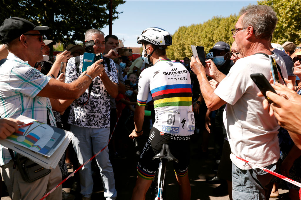 UCI embroiled in row after reporter's World Championships accreditation denied