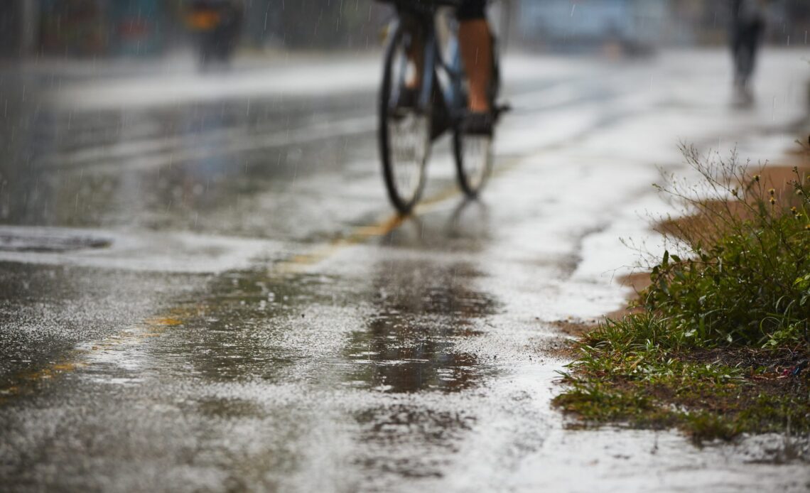 5 tips for cycling through the fall