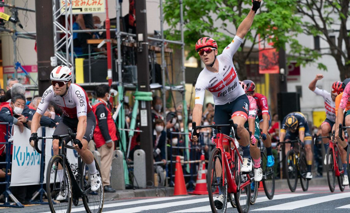 Edward Theuns wins Japan Cup Criterium