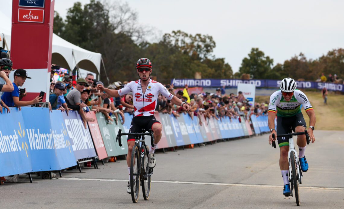 Iserbyt outsprints Sweeck for victory at World Cup Fayetteville