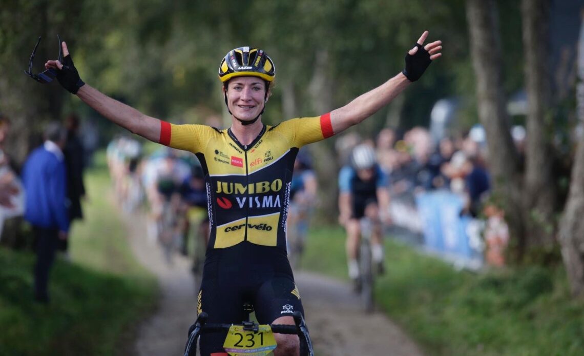 Marianne Vos wins national title at Dutch Gravel Championships