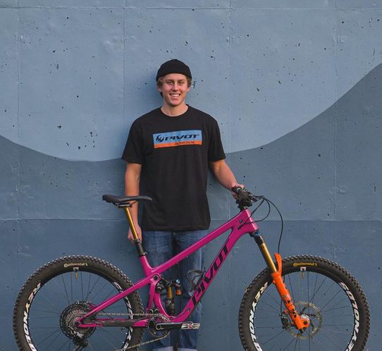 Jake Jewett joins Pivot Factory Racing