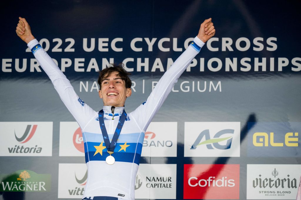 Leo Bisiaux wins junior men's European cyclocross title