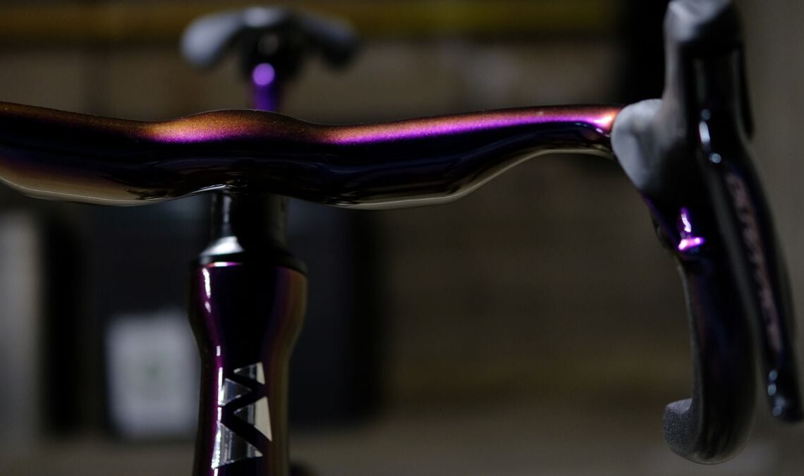 New UCI rule clamps down on overly narrow handlebars