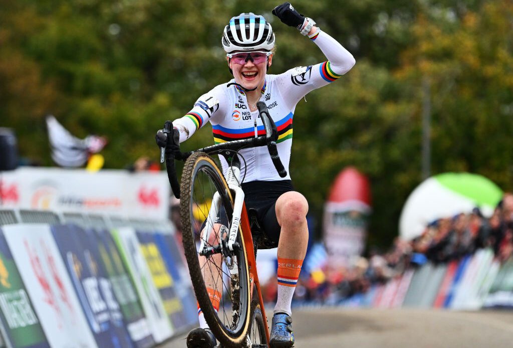 Puck Pieterse win U23 women's title at European Cyclo-cross Championships