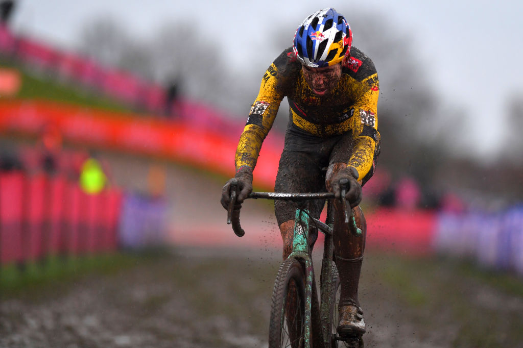 Van Aert reveals pared down December cyclocross campaign