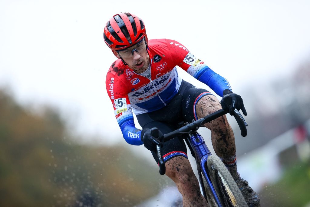 Van der Haar retains Dutch cyclocross title
