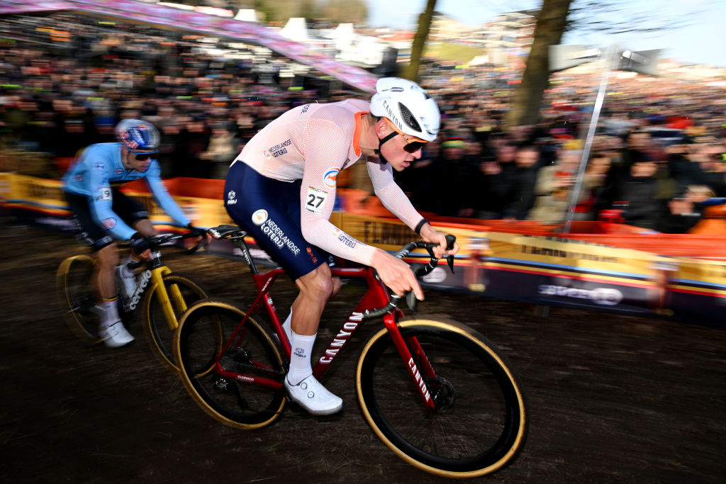 Mathieu van der Poel sprints past Van Aert to clinch fifth Cyclocross World crown