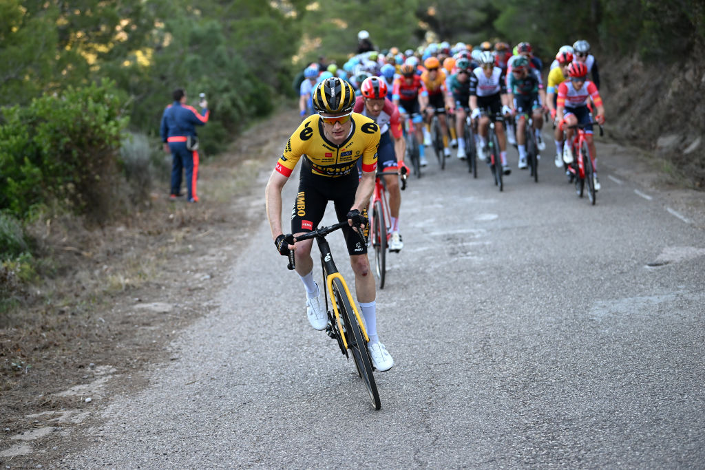 New pro Gloag in the thick of the action at Volta Valenciana