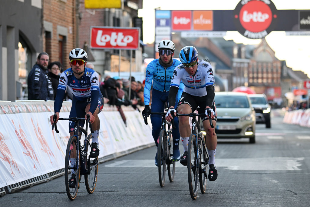 More Classics bad luck and crashes for Soudal-QuickStep at Le Samyn
