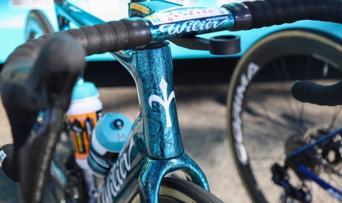 Paris-Nice bike tech gallery: Shiny paint, not so slammed stems and safety measures