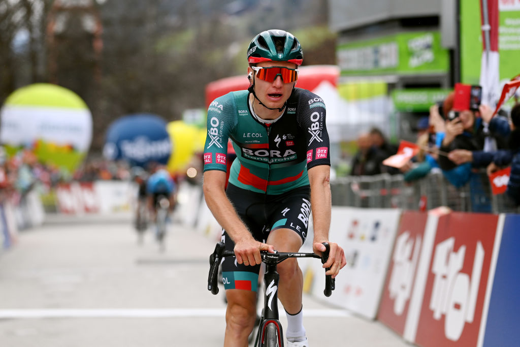 Aleksandr Vlasov withdraws from Tour of the Alps to ride Liège-Bastogne-Liège