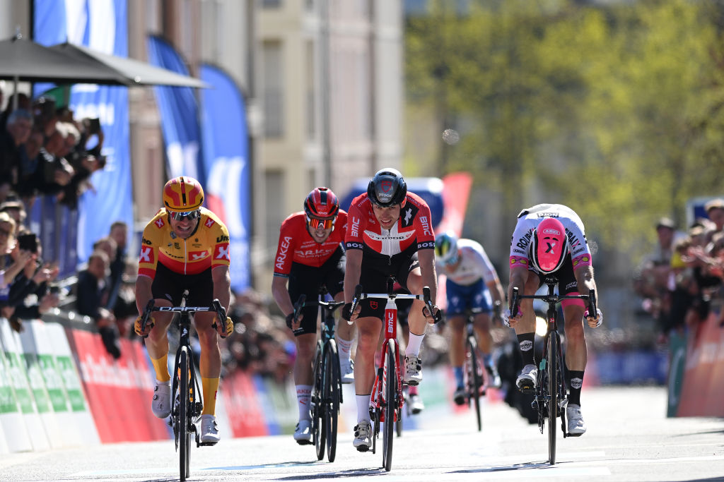 Pays de la Loire Tour: Alexander Kamp unseats Coquard for GC title as Dversnes wins stage 4