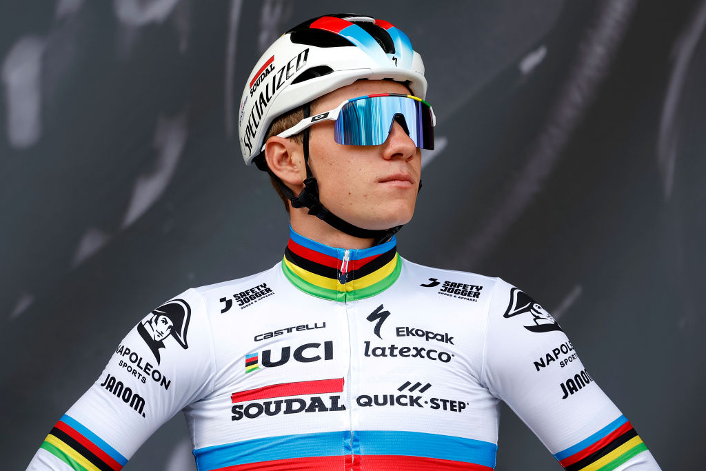 Remco Evenepoel heads to altitude hotel for final Giro d’Italia training
