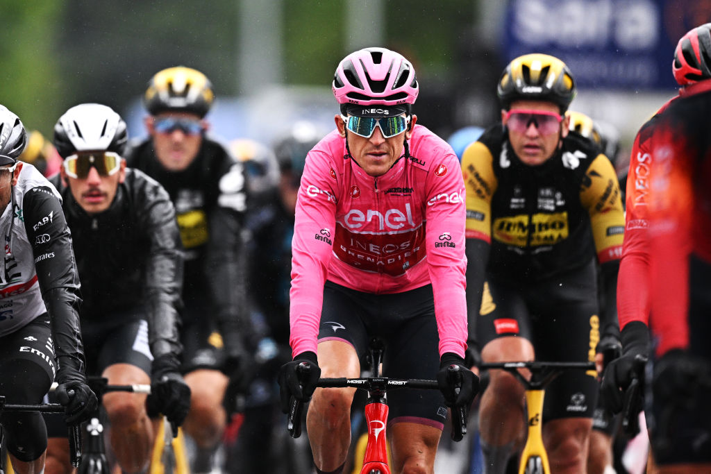 Geraint Thomas concedes the maglia rosa to focus on Giro d'Italia end game