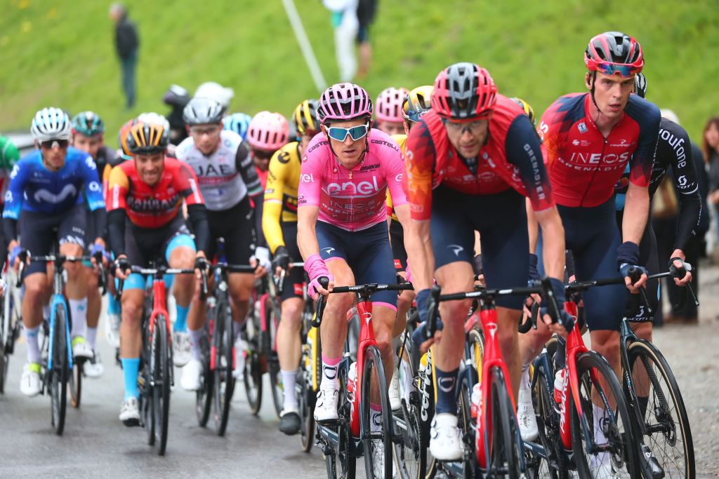 Giro d'Italia stage 14 live: A flat finish at Cassano Magnago
