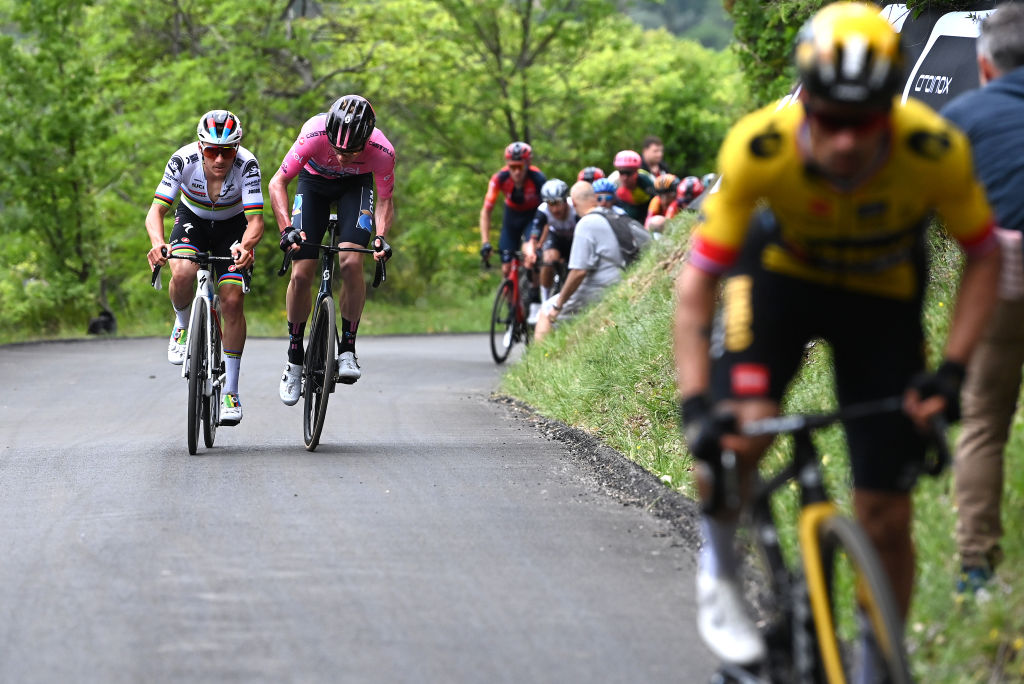 'I made a mistake' – Remco Evenepoel suffers first Giro d'Italia setback