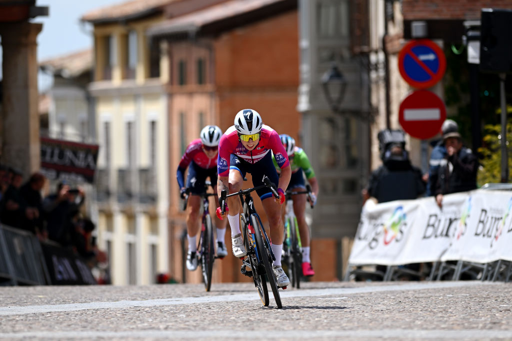 'It didn't go smoothly' - SD Worx accept Wiebes' relegation at Vuelta a Burgos