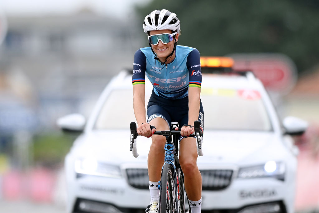 Lizzie Deignan returns to first race in Britain since 2021 at RideLondon Classique