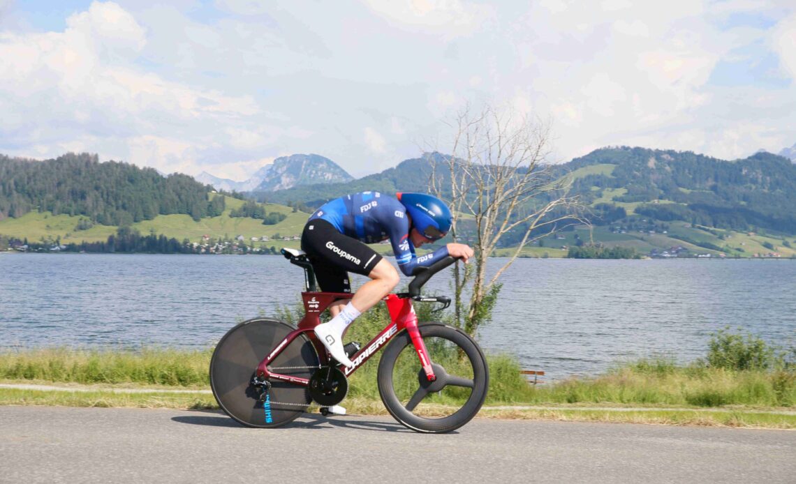 Stefan Küng smokes Remco Evenepoel and Wout van Aert in Tour de Suisse