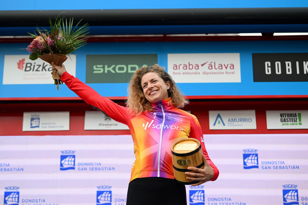 Tour de Suisse Women: Marlen Reusser wins stage 2 time trial, takes race lead