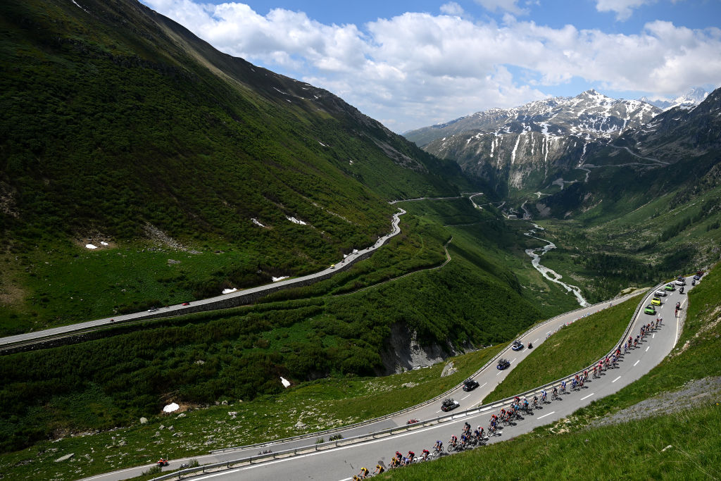 Tour de Suisse stage 6 start shifted due to rock avalanche in Brienz